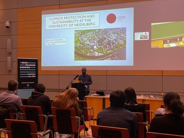 Narasimha Sushil, Climate Protection Manager at the University of Heidelberg gives a presentation