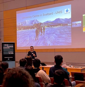 MtL Student Lena Strieker shared her personal experiences researching climate change in the Arctic, shedding light on the alarming consequences already visible in the region. Matter to Life student Lena Strieker gives a presentation at the MtL Spring Days.