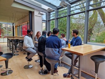 Some MtL Students discussing