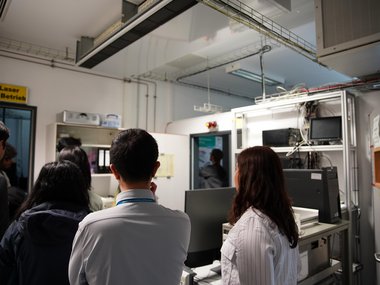 Students visiting the GWDG/data center