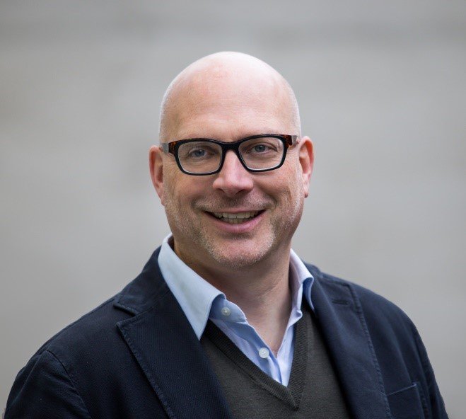 Portrait picture of Andreas Herrmann