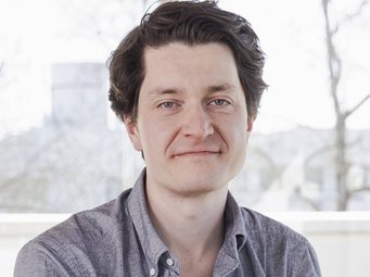 Lukas Milles leads the Research Group “Biomolecular Design” located at the Gene Center, LMU Munich and at the Max Planck Institute of Biochemistry Portrait of Lukas Milles